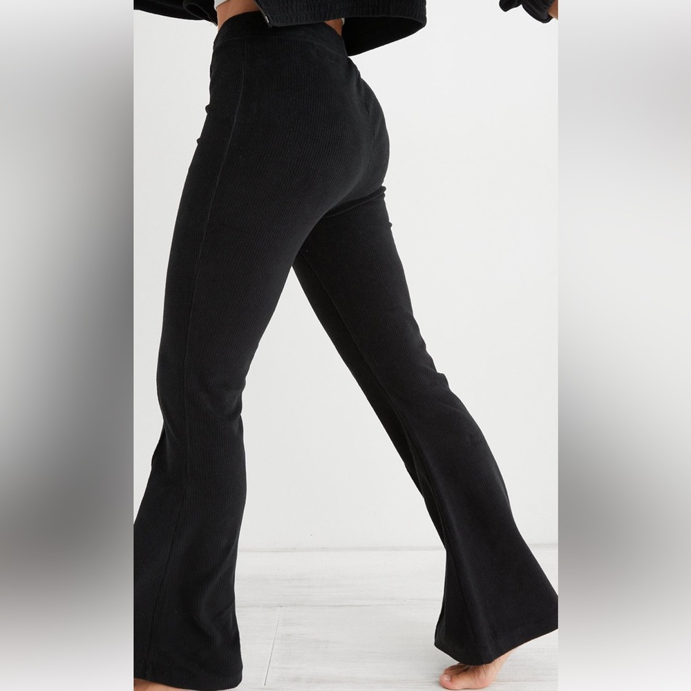 Aerie Groove-On Rib Velour Pants size Medium SHORT